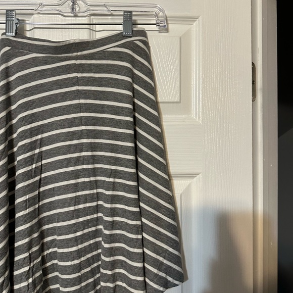 Mossimo Supply Company NWT Striped Skater Skirt - Picture 10 of 13